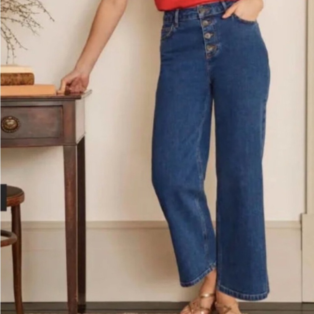 Classic Blue High-Waisted Jeans